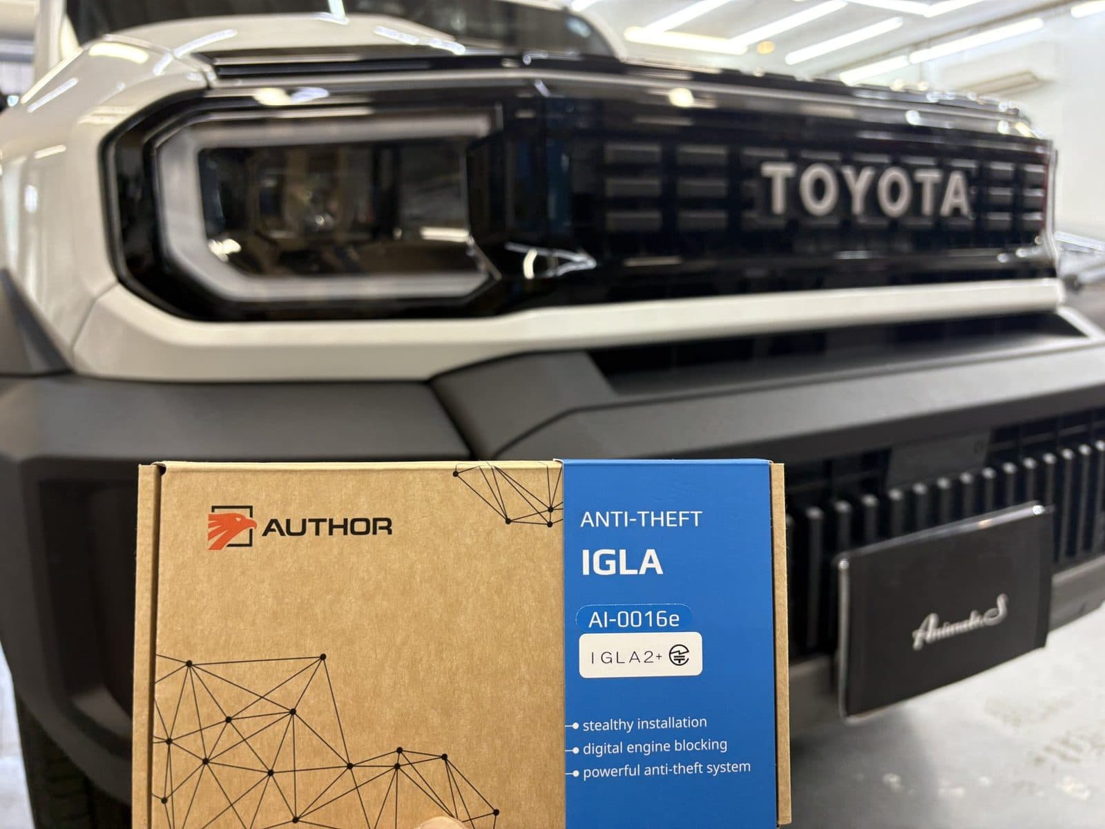ランドクルーザーFJ(ベージュ)に IGLA2+ を取り付けた施工事例|福井市 アニマートカーメンテナンス
