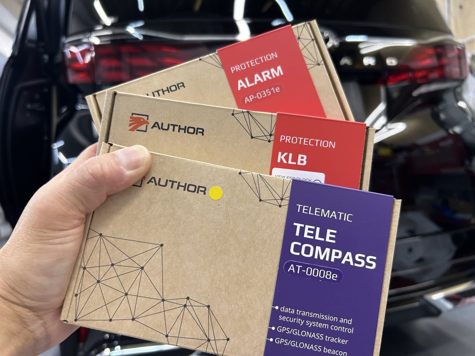 レクサス LX600(ブラック)に IGLA ALARM・KLB PRO+・COMPASS4G を取り付けた施工事例|福井市 アニマートカーメンテナンス