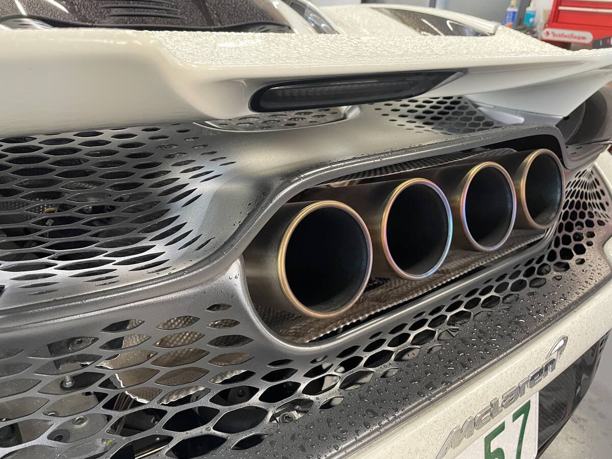 マクラーレン 765LT|研磨・インテリア|福井市 アニマートカーメンテナンス